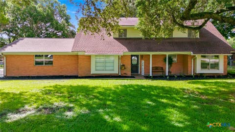 Photo of 205 Yucca Drive, Victoria, TX 77904 (MLS # 621204)