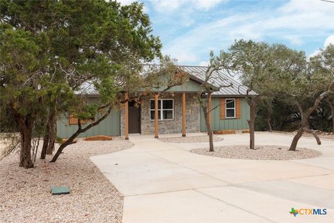 Photo of 526 Eastview Drive, Canyon Lake, TX 78133 (MLS # 599376)