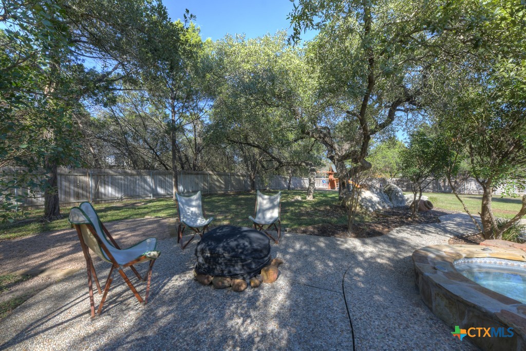 New Braunfels, Texas 78132, United States, 4 Bedrooms Bedrooms, ,3 BathroomsBathrooms,Residential,Pending,25090