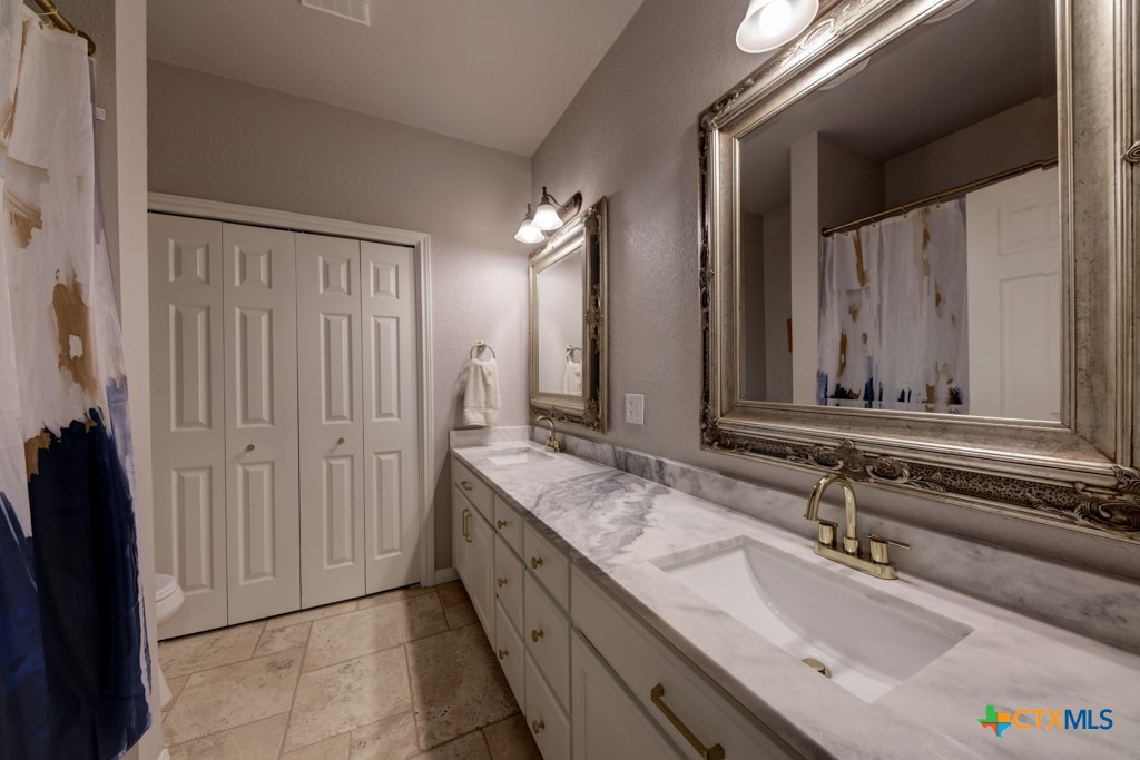 New Braunfels, Texas 78132, United States, 4 Bedrooms Bedrooms, ,3 BathroomsBathrooms,Residential,Pending,25090