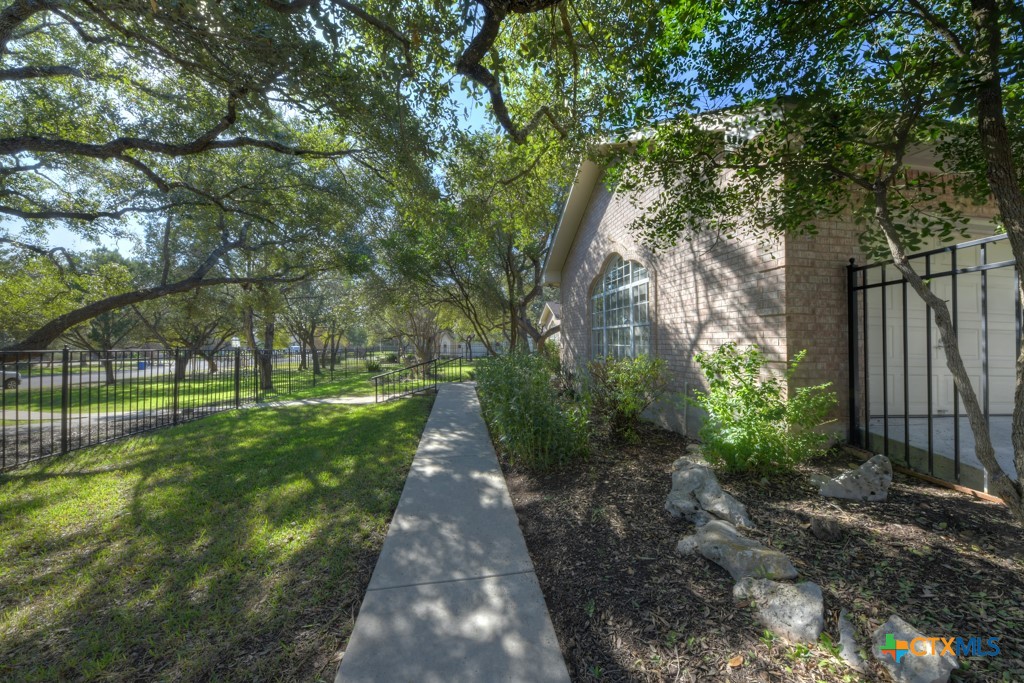 New Braunfels, Texas 78132, United States, 4 Bedrooms Bedrooms, ,3 BathroomsBathrooms,Residential,Pending,25090