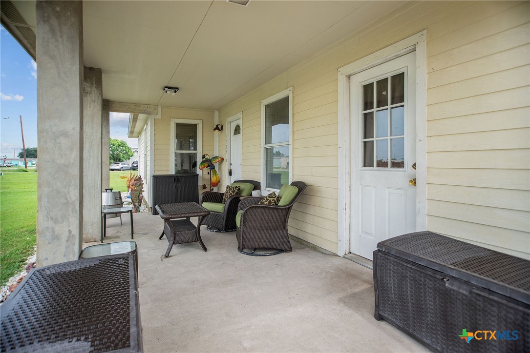 1503 W Broadway Avenue