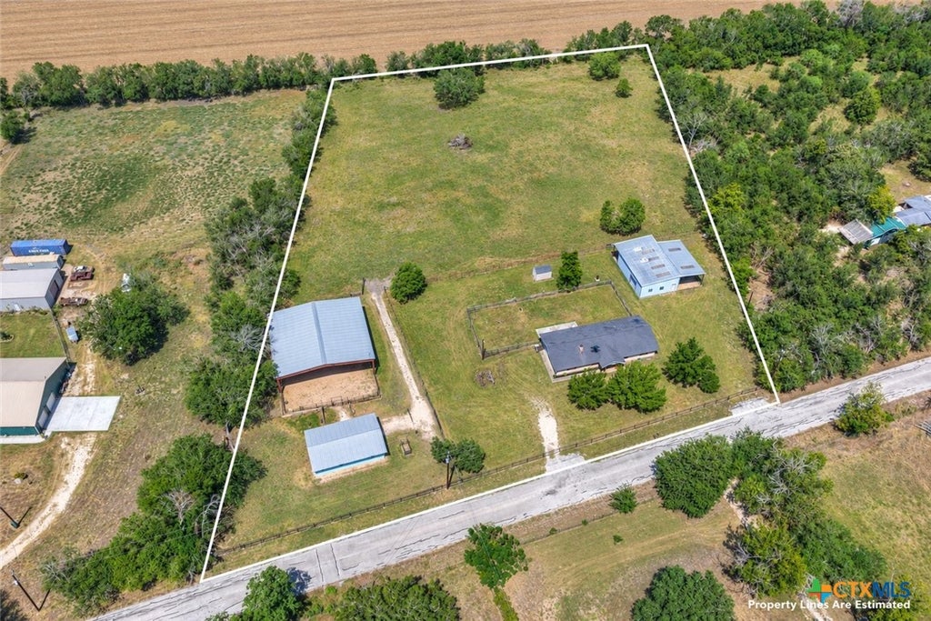 Photo of 307 Valley Acres Drive, New Braunfels, TX 78130 (MLS # 624624)