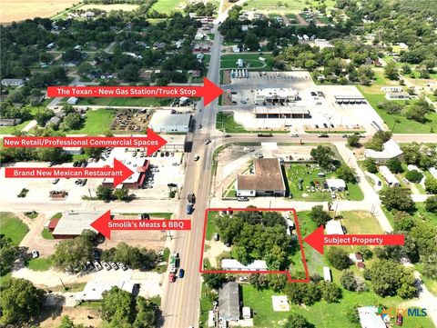 522 S Esplanade Street Cuero TX 77954