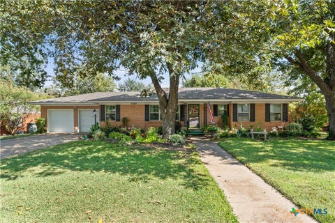 Photo of 2403 N 15th Street, Temple, TX 76501 (MLS # 627555)