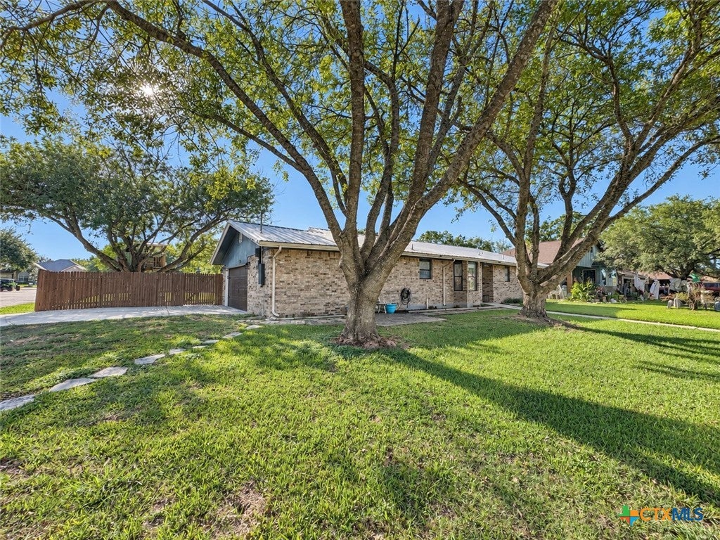 Photo of 1250 Hollyhock Lane, New Braunfels, TX 78130 (MLS # 627480)