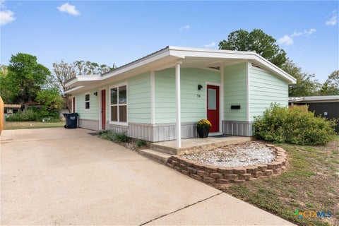 Photo of 716 Hunter Drive, Rockdale, TX 76567 (MLS # 628758)