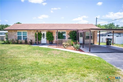 510 E 7th Street Yorktown TX 78164