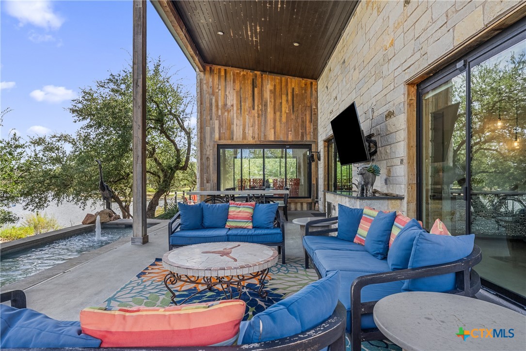 106 Laguna Lane