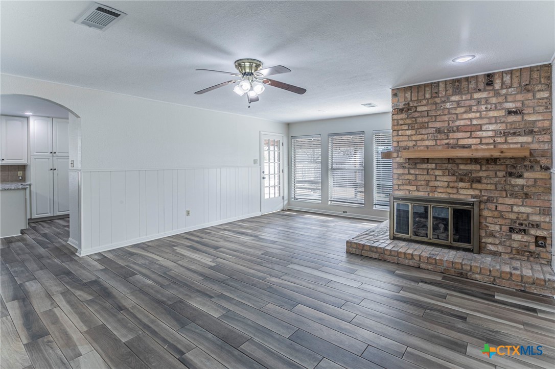 3409 Hemlock Boulevard