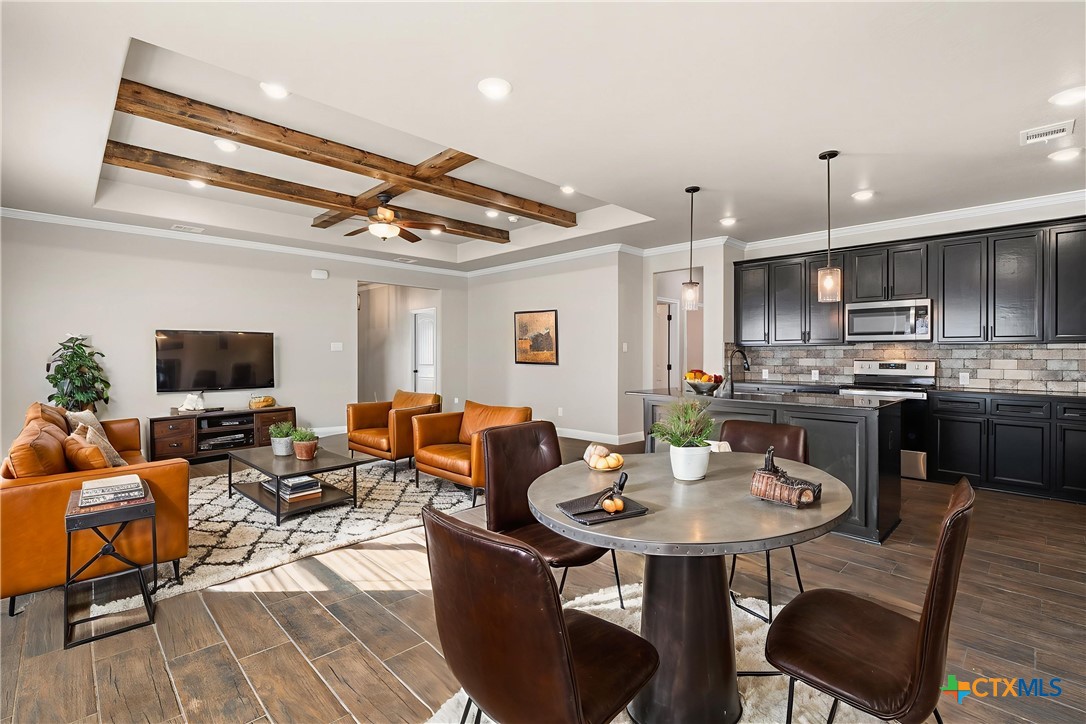 1606 Fiddle Wood Way