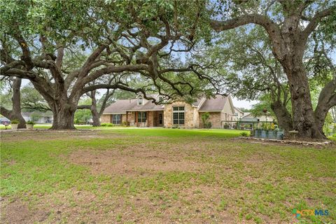 Photo of 618 S Hudson Street, Flatonia, TX 78941 (MLS # 612963)