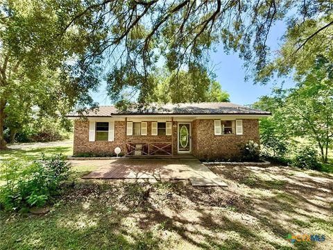 Photo of 250 Robertson Street, Lolita, TX 77971 (MLS # 619922)