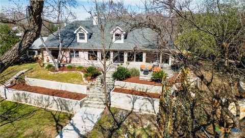 Photo of 425 River Springs Drive, Seguin, TX 78155 (MLS # 603481)