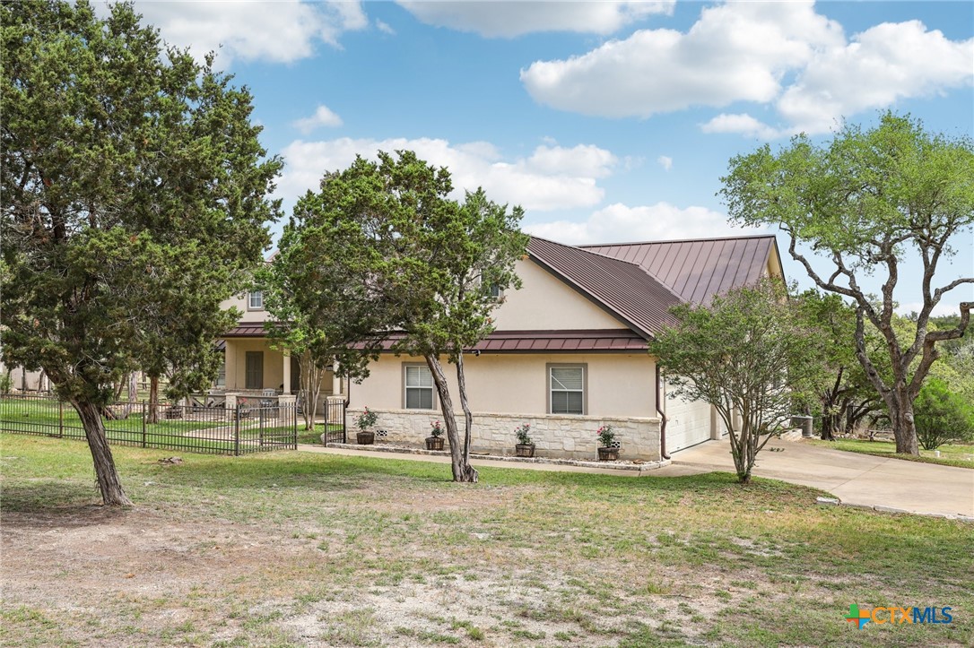 223 Summer Glen Lane