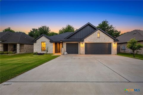 Photo of 2823 Pistoia Trail, Temple, TX 76502 (MLS # 612655)
