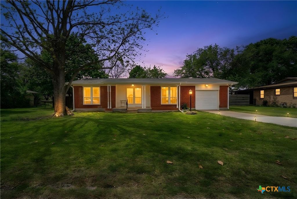 Photo of 104 S Meadow Drive, Little River Academy, TX 76554 (MLS # 610211)