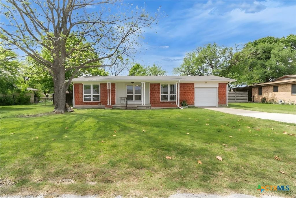 Photo of 104 S Meadow Drive, Little River Academy, TX 76554 (MLS # 610211)