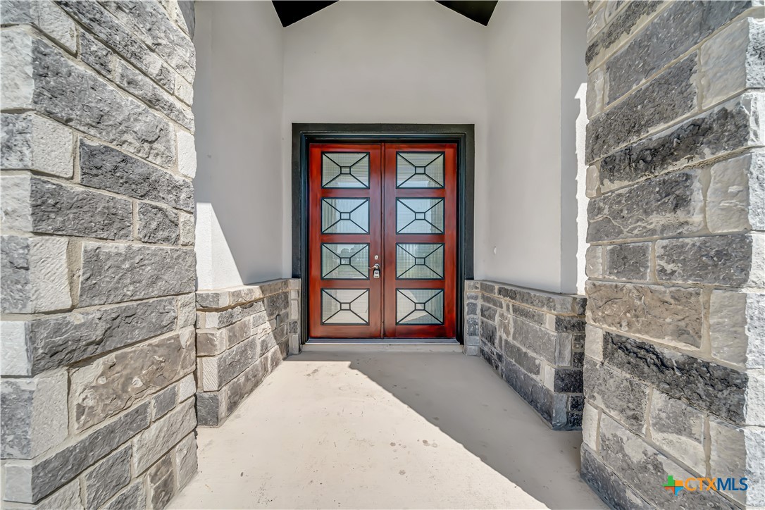 1585 Private Road 2771