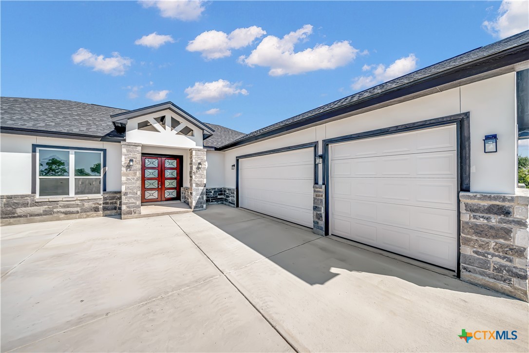 1585 Private Road 2771