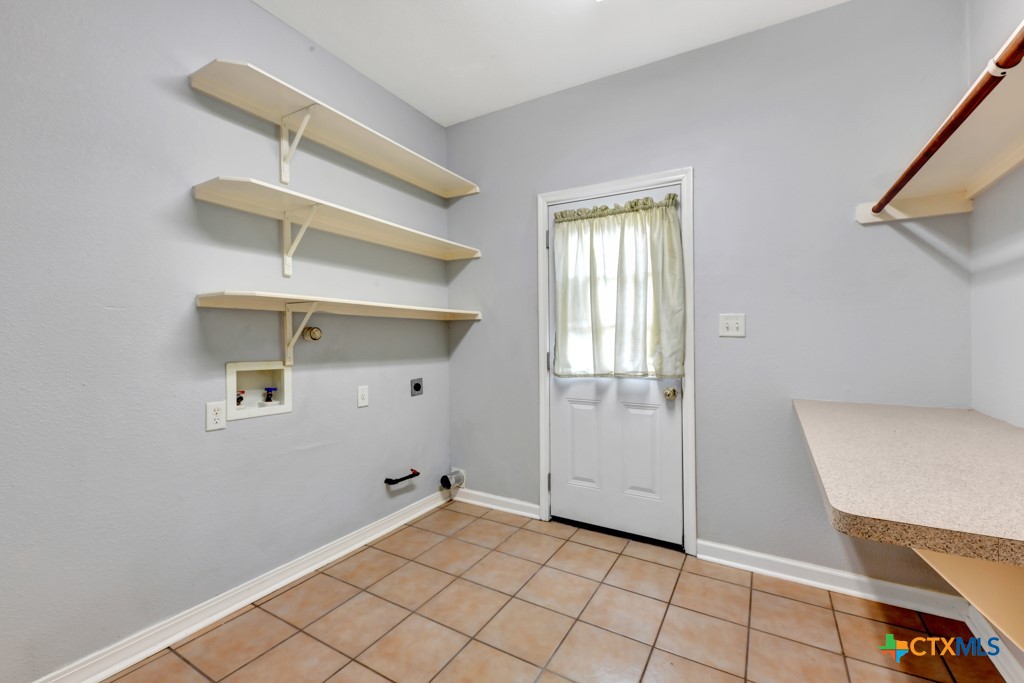 Bulverde, Texas 78163, United States, 5 Bedrooms Bedrooms, ,3 BathroomsBathrooms,Residential,Active,245388