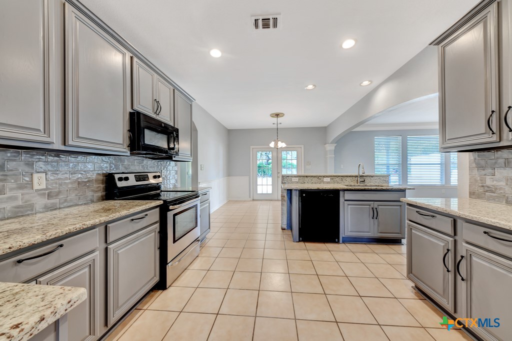 Bulverde, Texas 78163, United States, 5 Bedrooms Bedrooms, ,3 BathroomsBathrooms,Residential,Active,245388