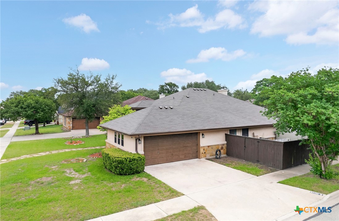 5300 Fiesta Oak Drive