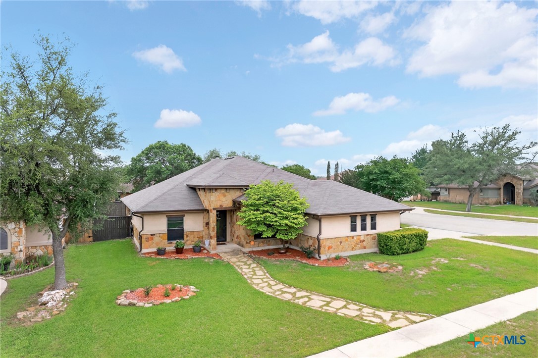 5300 Fiesta Oak Drive