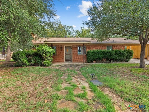 Photo of 123 W Klingemann Street, New Braunfels, TX 78130 (MLS # 627791)