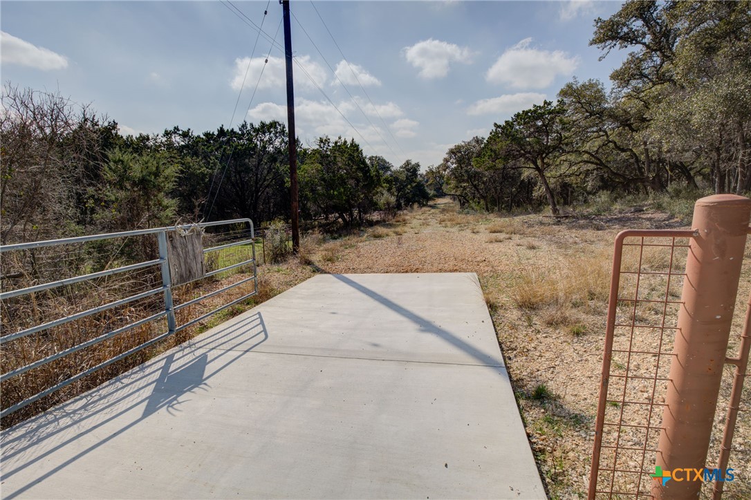 1463 Whispering Woods Trail