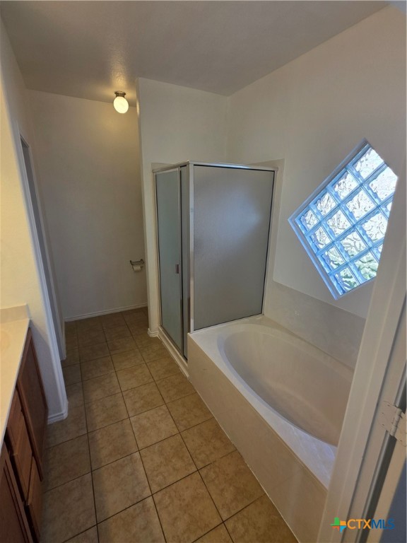 6706 Golden Oak Lane