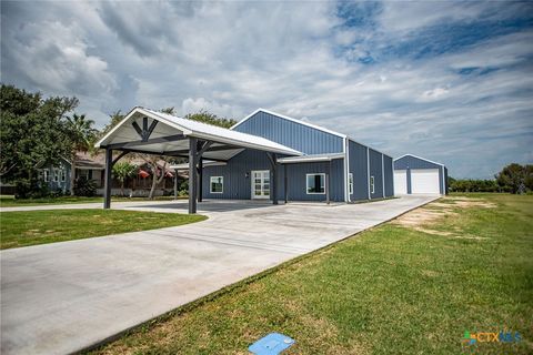 2062 W Harrison Avenue Port O'Connor TX 77982