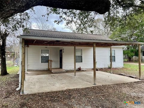 A home in Edna