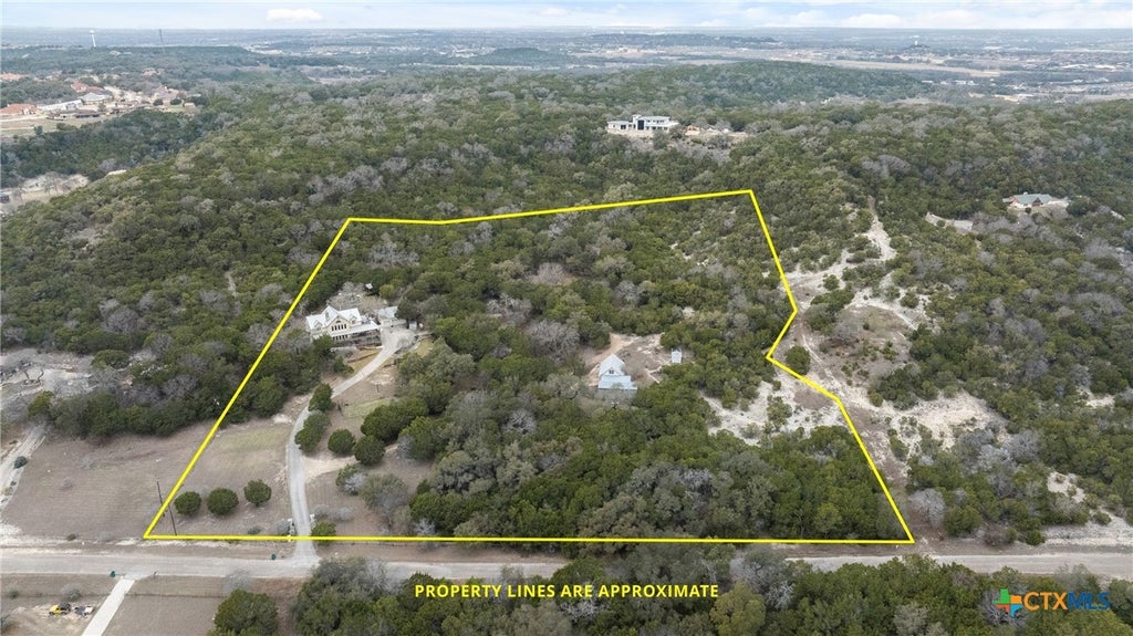 Photo of 5926 Lakeside Drive, Belton, TX 76513 (MLS # 617280)