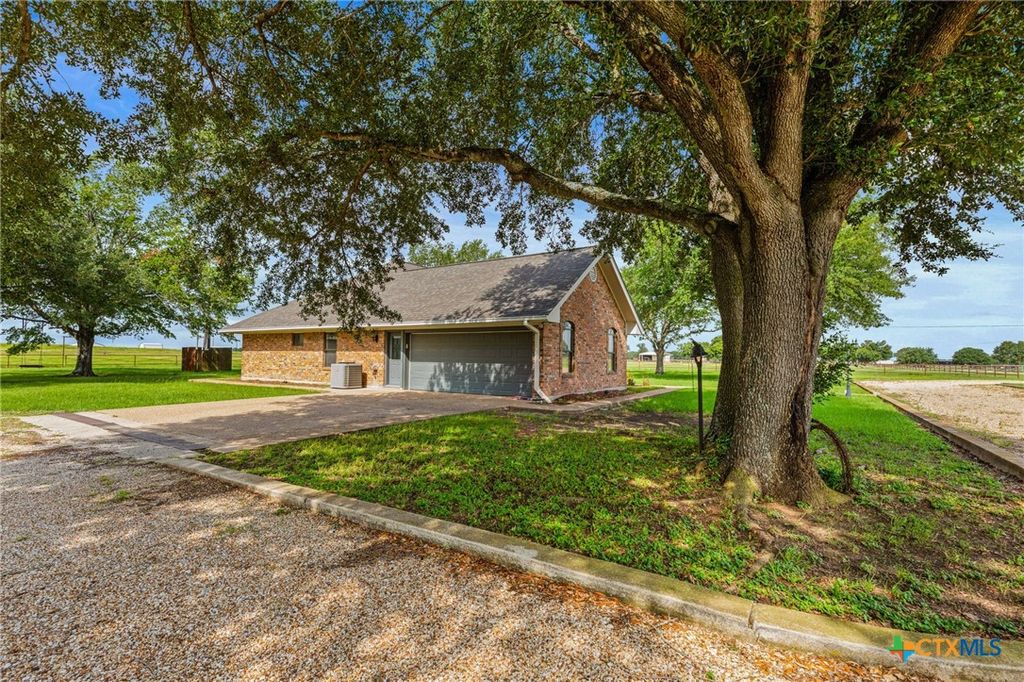 Photo of 11077 County Road 440, Thorndale, TX 76577 (MLS # 617021)