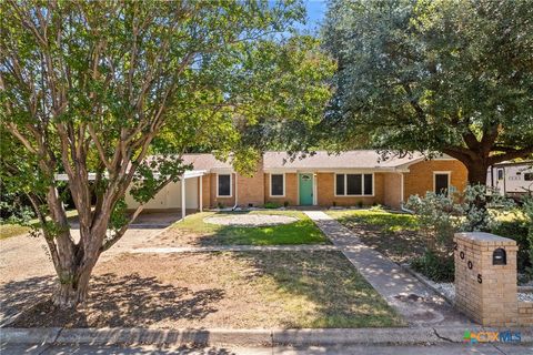 2005 Downing Street Belton TX 76513