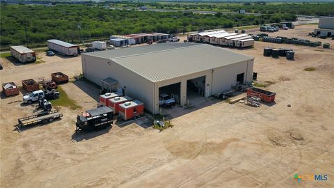 8609 Lone Tree Road Victoria TX 77905