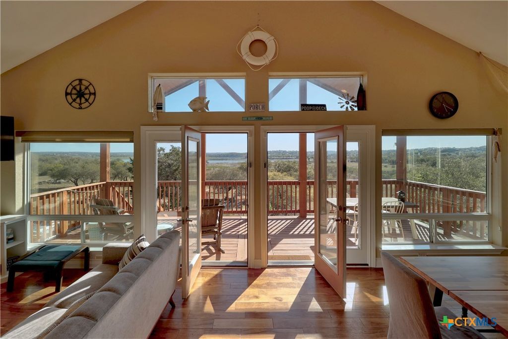 Photo of 1748 Lakeshore Drive, Canyon Lake, TX 78133 (MLS # 616098)