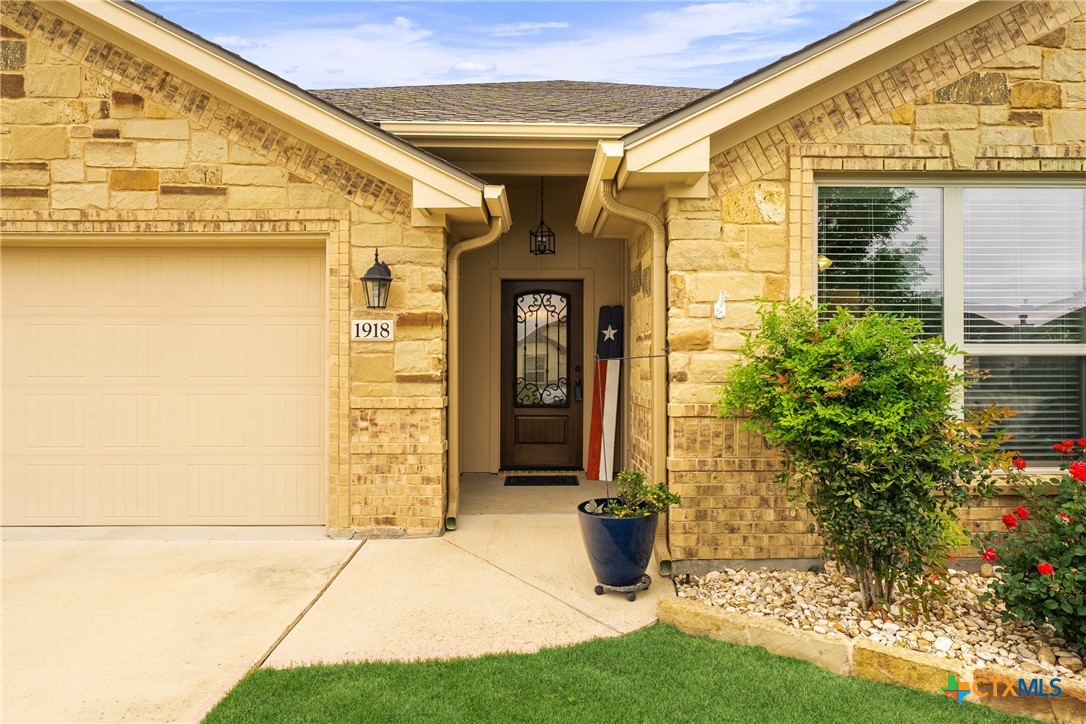 1918 Rustic Manor Drive