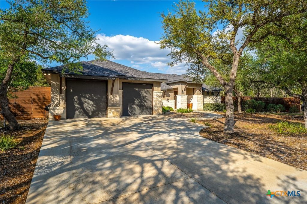 Photo of 361 Rolling View Court, Canyon Lake, TX 78133 (MLS # 609067)