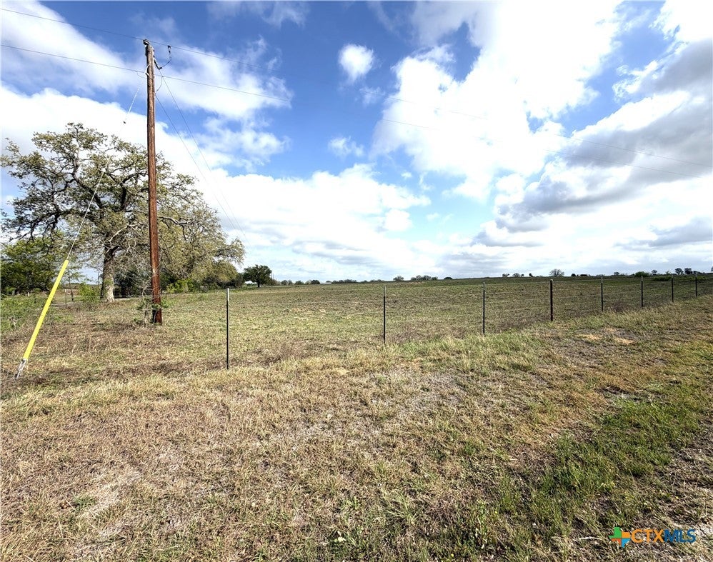 Photo 1 of 17 — 000 Old Kelley Road, Lockhart, TX 78644