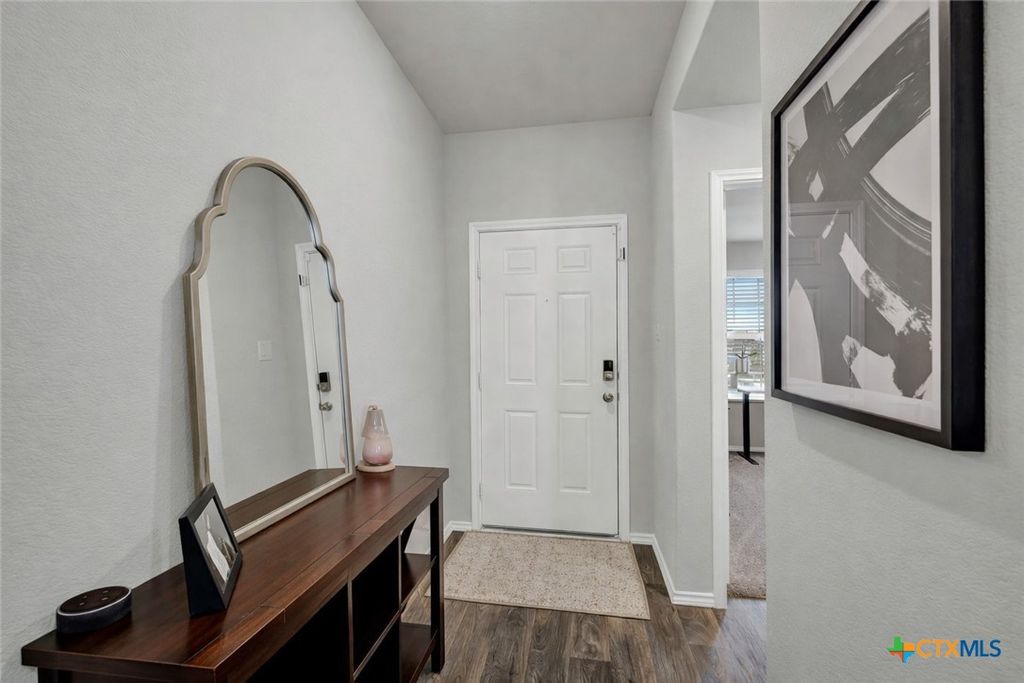 Photo of 204 Whipporwill Lane, San Marcos, TX 78666 (MLS # 608685)