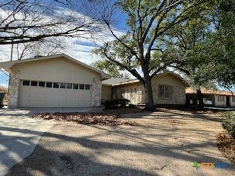 Photo of 906 Illinois Avenue, Killeen, TX 76541 (MLS # 603973)