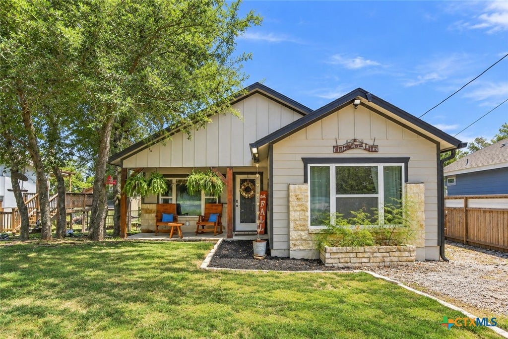 Photo of 1463 Ramble Hills, Canyon Lake, TX 78133 (MLS # 624778)