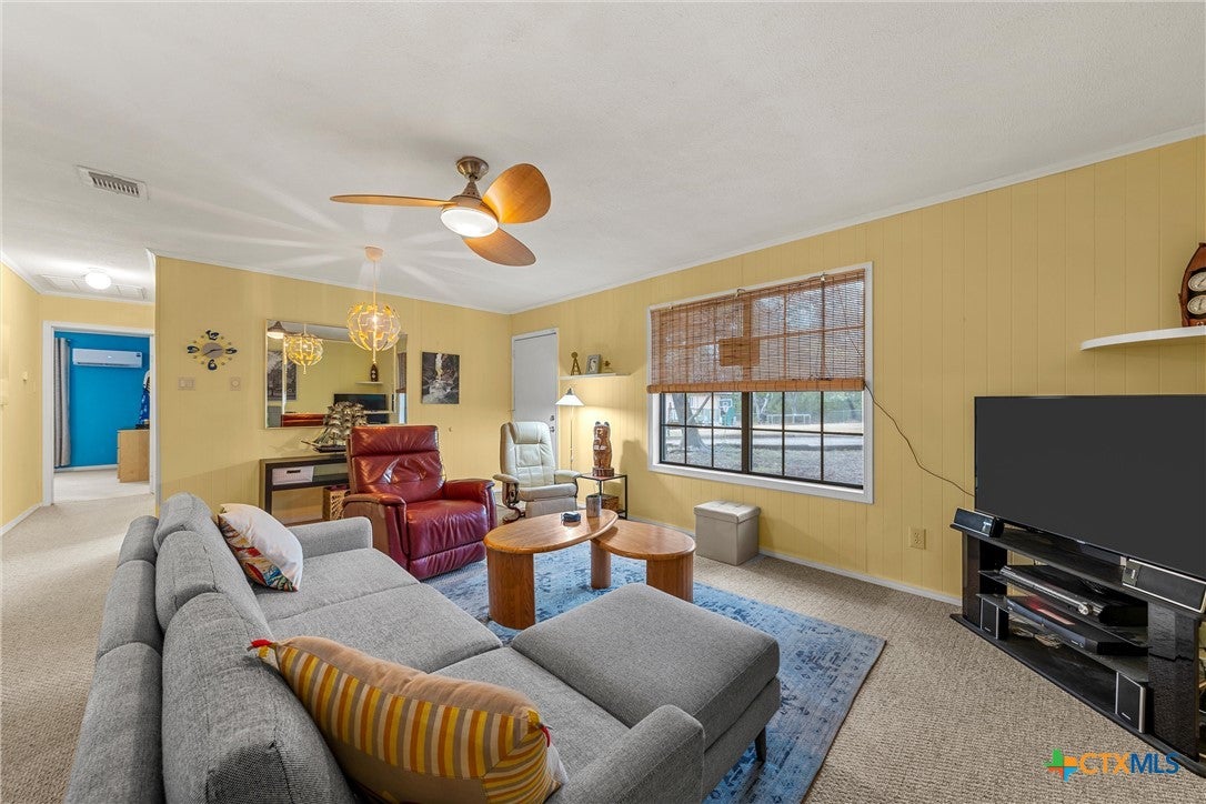 31 Retama Drive