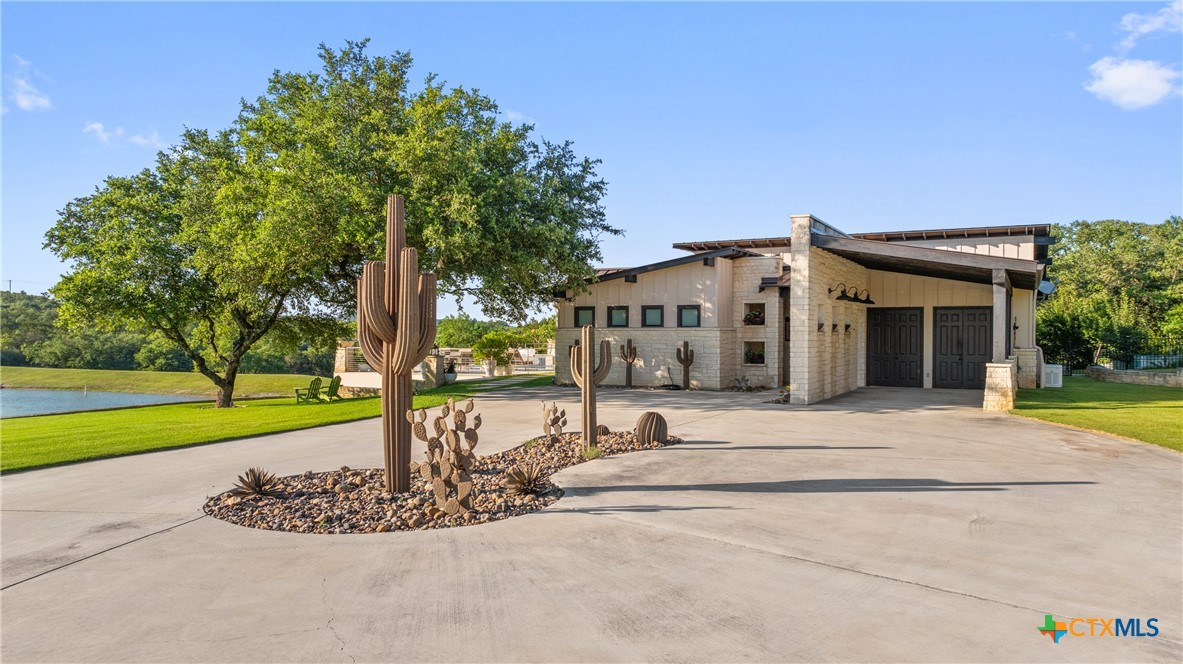 101 Rolling Hills Rd