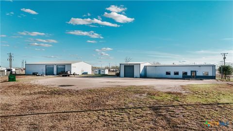 Photo of 13102 N Navarro, Victoria, TX 77904 (MLS # 606397)