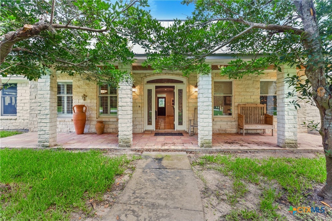801 Treasure Oaks Road