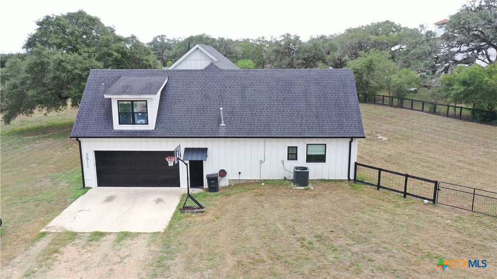 Photo of 3811 US Highway 183 South, Cuero, TX 77954 (MLS # 627535)