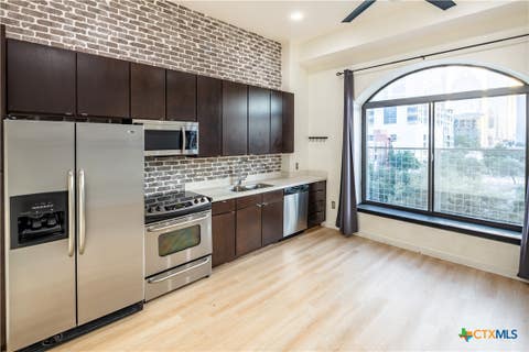 Photo of 507 Sabine Street #404, Austin, TX 78701 (MLS # 618635)